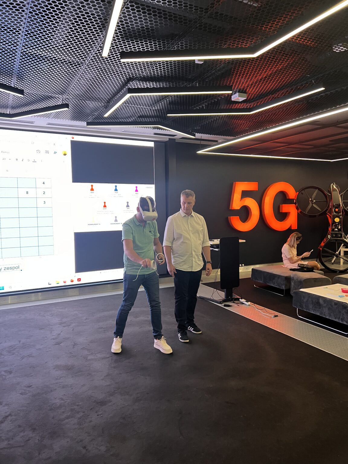 Cyfrowa transformacja produkcji | ERP, AI, RPA